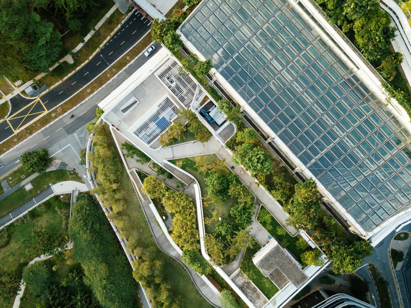 The lifecycle approach to carbon neutral construction