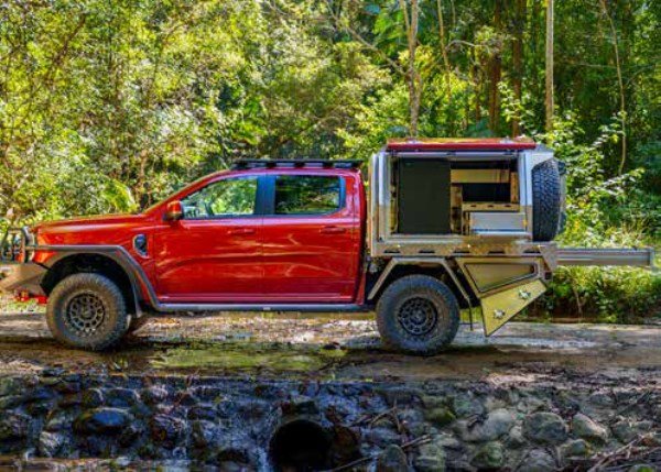 5 Things to consider when setting up your tray and canopy for both work and adventure